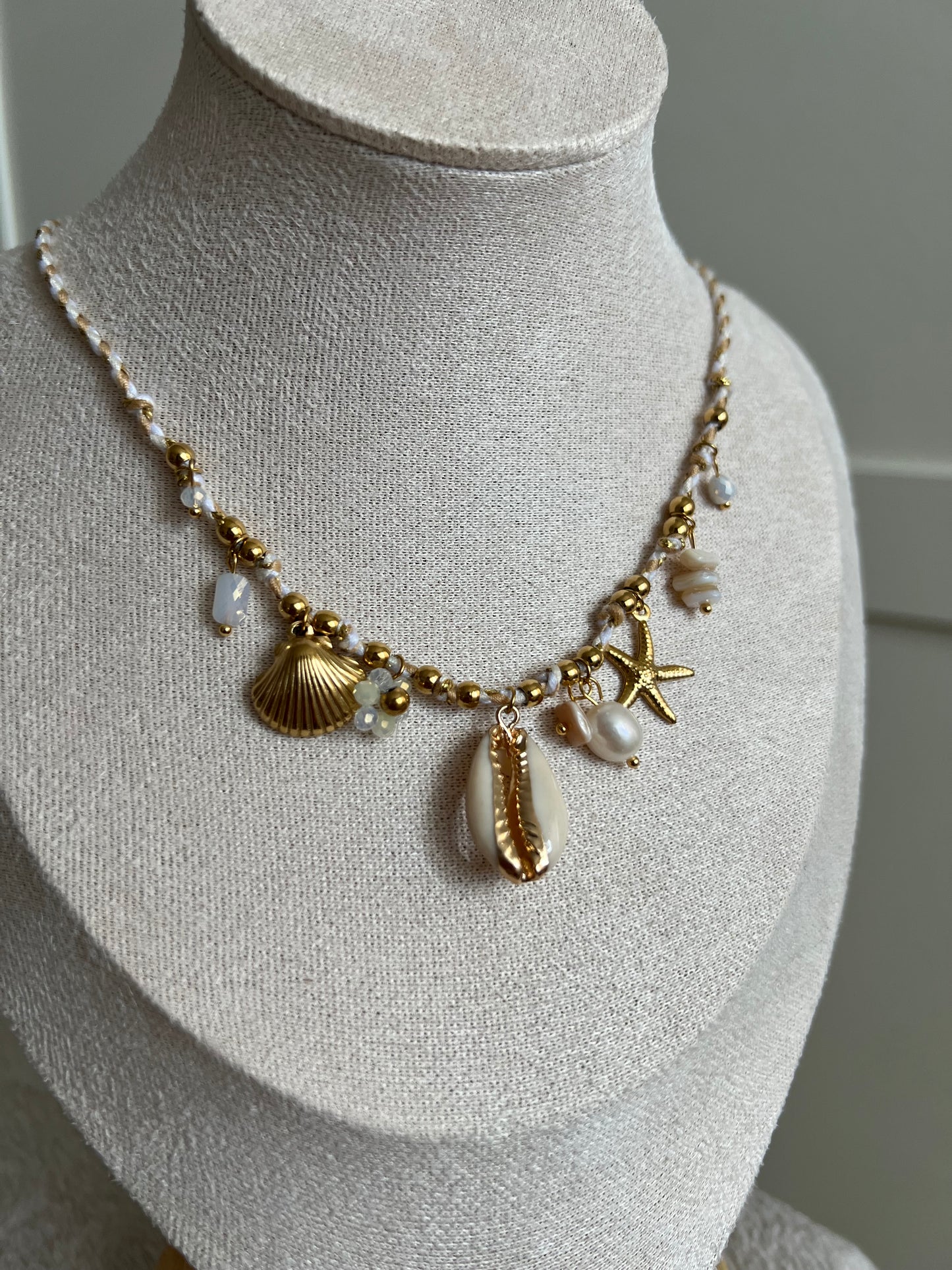Collier Bali